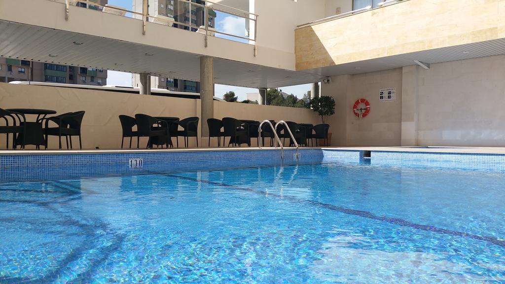 Hotel Carlos I Бенидорм Экстерьер фото