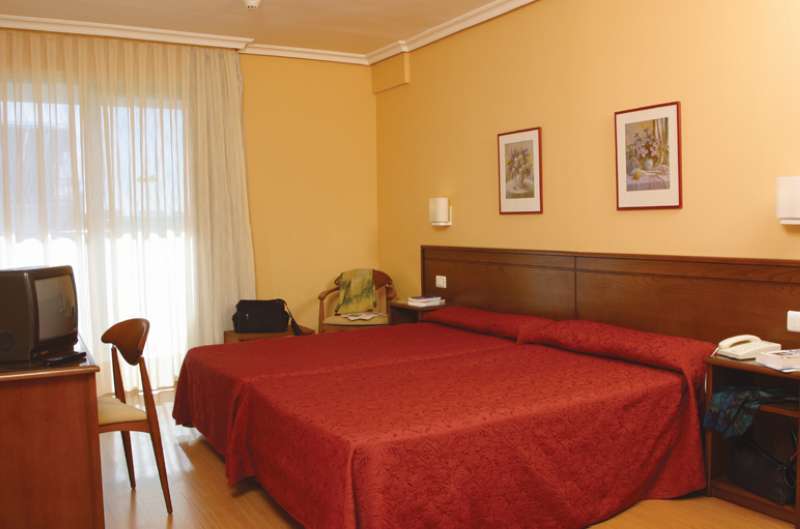 Hotel Carlos I Бенидорм Экстерьер фото