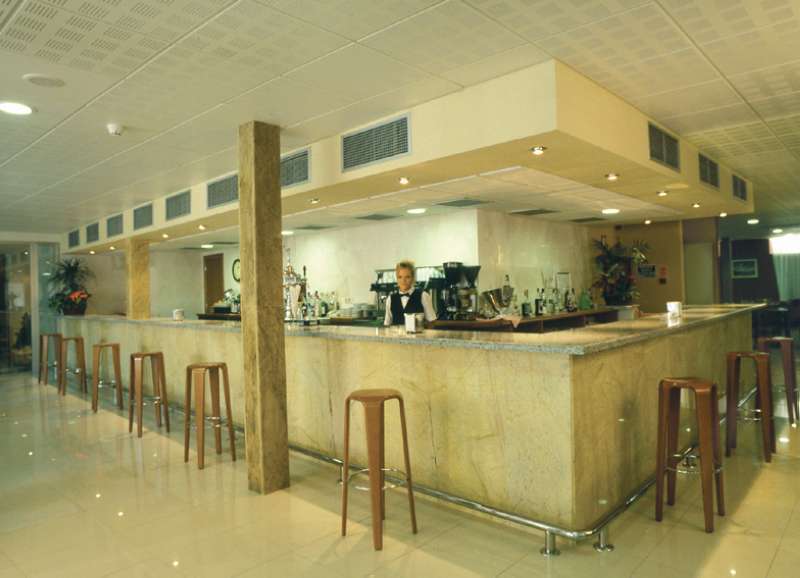 Hotel Carlos I Бенидорм Экстерьер фото