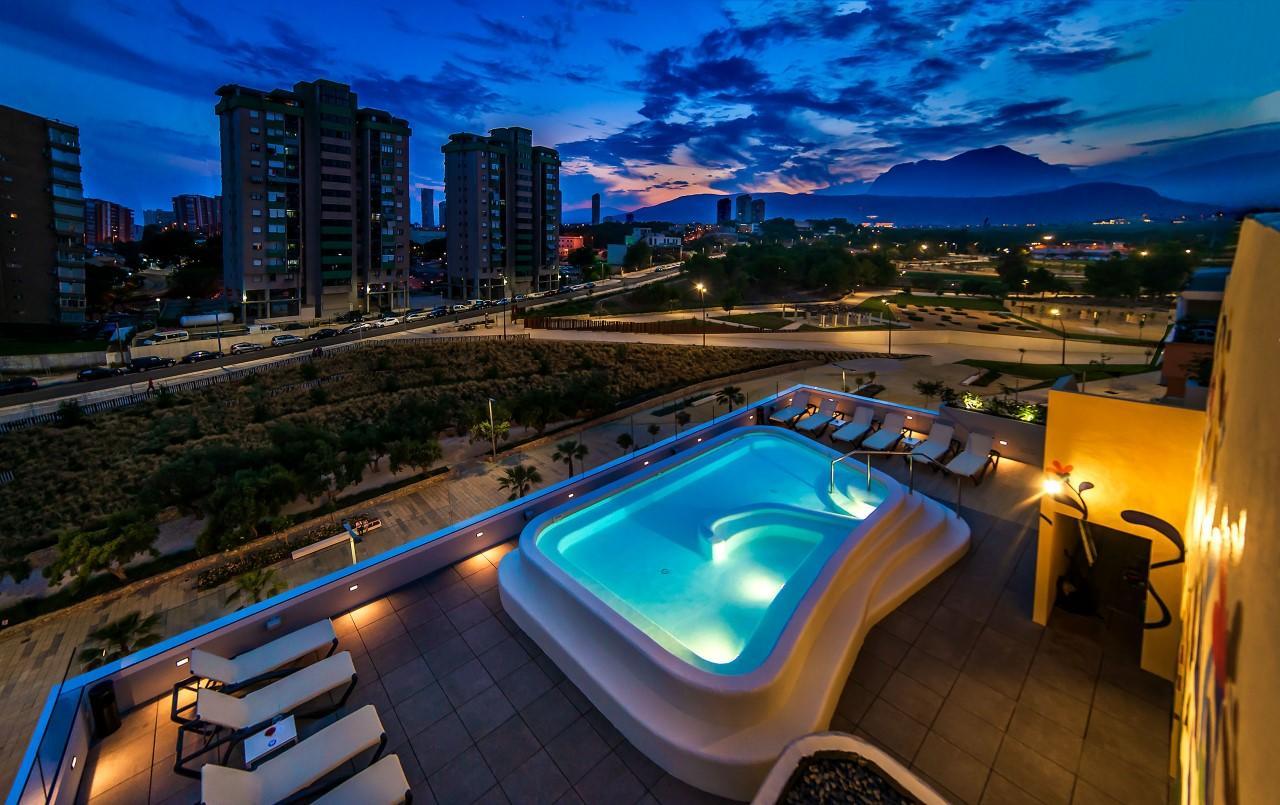 Hotel Carlos I Бенидорм Экстерьер фото