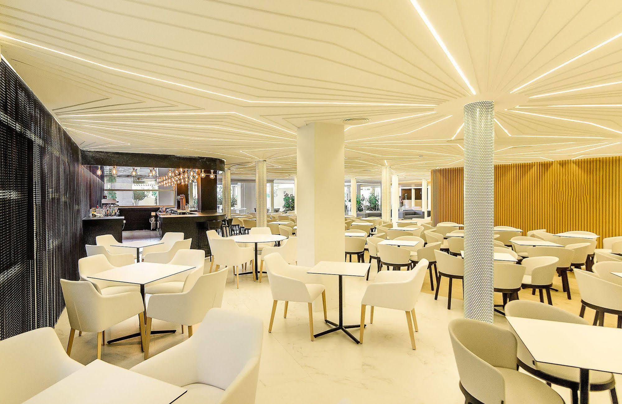 Hotel Carlos I Бенидорм Экстерьер фото