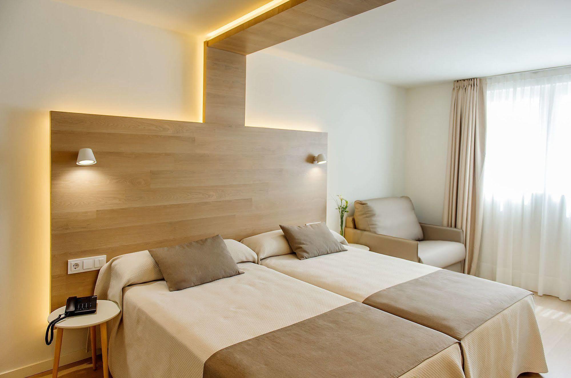 Hotel Carlos I Бенидорм Экстерьер фото